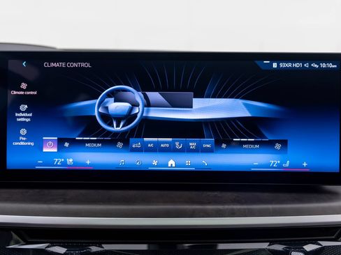 Certified 2026 BMW X7 xDrive40i AWD/4WD image 25