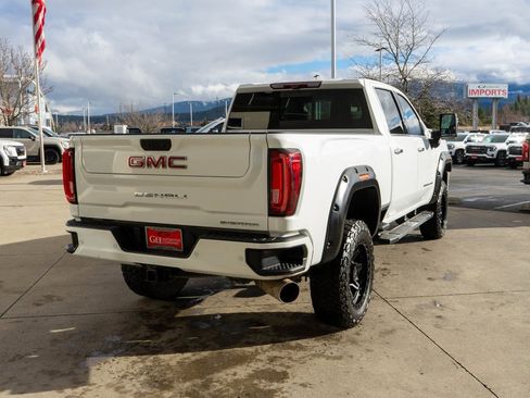 Used 2021 GMC Sierra 3500 Denali w/ Denali Ultimate Package image 7