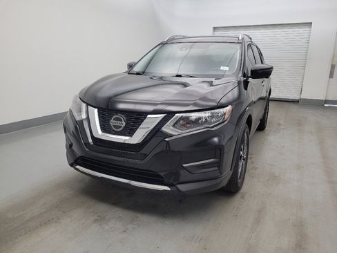 Used 2019 Nissan Rogue SV w/ Premium Package AWD/4WD image 15