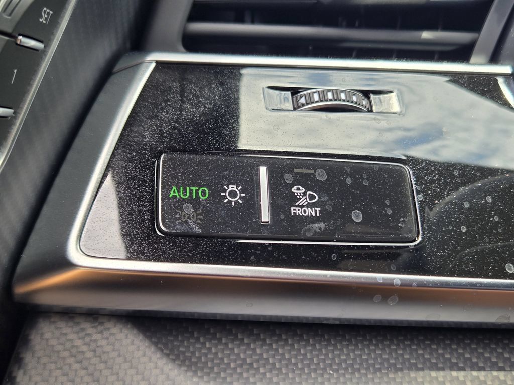 New 2026 Audi RS Q8 performance AWD/4WD image 26