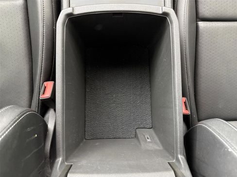 Used 2019 Volkswagen Atlas SE w/ Towing Package image 33