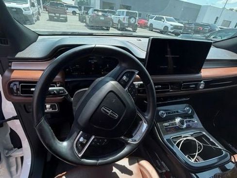 Used 2023 Lincoln Nautilus Reserve FWD image 15