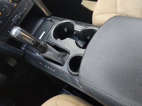 Used 2017 Ford Explorer FWD image 26