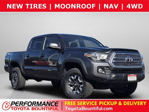 Used 2016 Toyota Tacoma TRD Off-Road AWD/4WD image 1