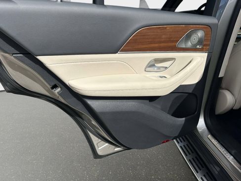 Used 2023 Mercedes-Benz GLE 350 4MATIC image 12