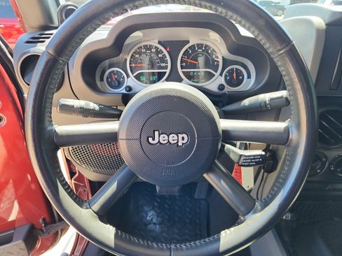 Used 2010 Jeep Wrangler Unlimited Sport AWD/4WD image 19