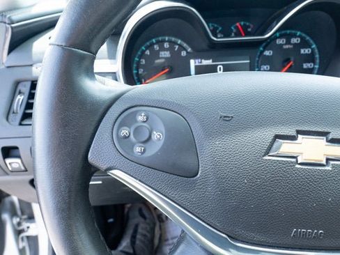 Used 2014 Chevrolet Impala LT image 23