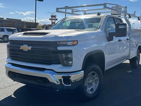 Used 2024 Chevrolet Silverado 2500 W/T w/ WT Convenience Package image 4