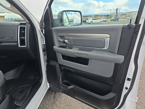 Used 2017 RAM 1500 Big Horn AWD/4WD image 27