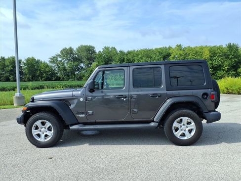 Used 2021 Jeep Wrangler Unlimited Sport w/ Cold Weather Group AWD/4WD image 26