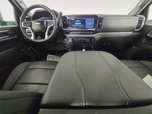Used 2024 Chevrolet Silverado 2500 LTZ w/ LTZ Premium Package image 10