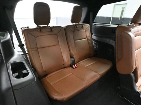 Used 2023 Lincoln Aviator Reserve image 49