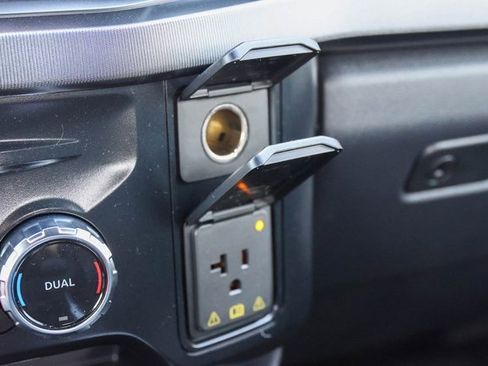 Used 2024 Ford F250 Platinum w/ FX4 Off-Road Package image 34