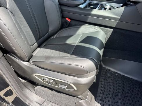 New 2026 Jeep Grand Wagoneer 4WD image 24
