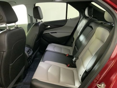 Used 2018 Chevrolet Equinox Premier image 29