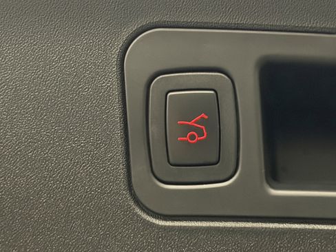 Used 2016 Tesla Model S 60 image 18