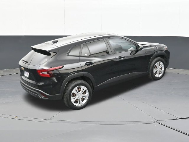 Used 2024 Chevrolet Trax LS FWD image 57