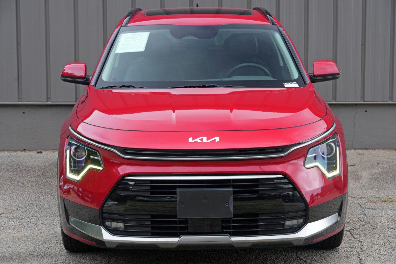 Used 2024 Kia Niro EX Touring FWD image 44