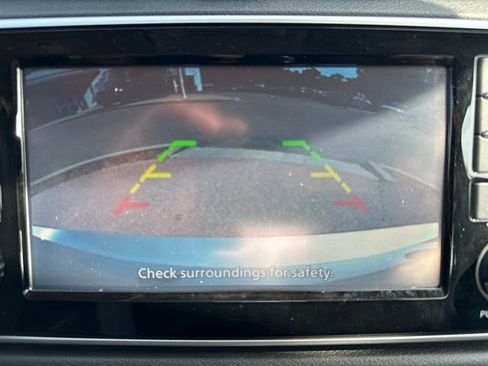 Used 2025 Nissan Versa S w/ Trunk Package image 17