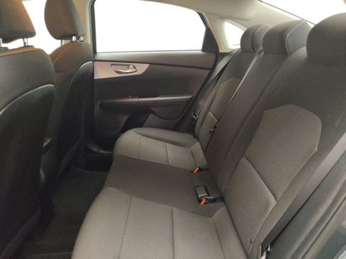Used 2024 Kia Forte LXS w/ LXS Technology Package FWD image 18
