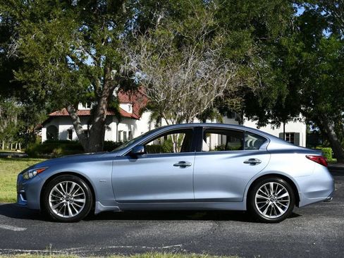 Used 2018 INFINITI Q50 Luxe w/ Sensory Package (Luxe) RWD image 25