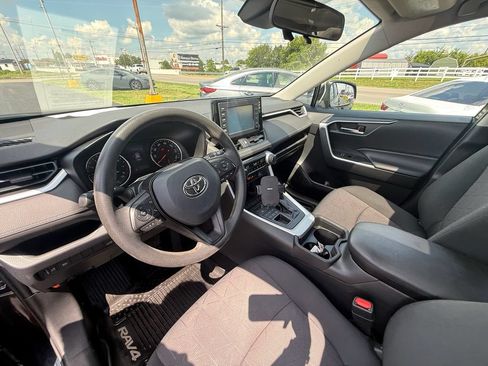 Used 2019 Toyota RAV4 XLE w/ Convenience Package AWD/4WD image 14