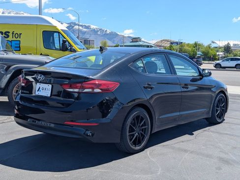 Used 2018 Hyundai Elantra SEL FWD image 4