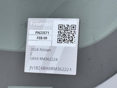 Certified 2024 Nissan Z Performance w/ Floor Mat Package image 30