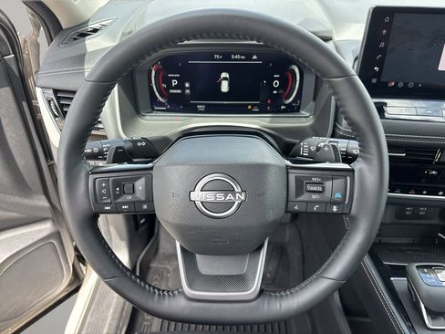 Used 2022 Nissan Rogue Platinum w/ Head-Up Display Package AWD/4WD image 29