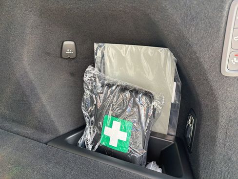 New 2026 Volvo XC90 T8 Ultra w/ Protection Package Premier image 20