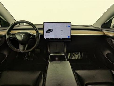 Used 2021 Tesla Model 3 Standard Range Plus image 26