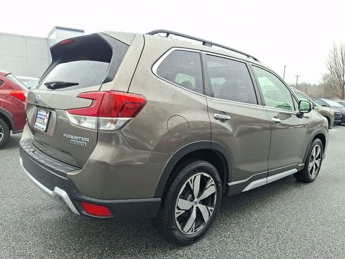 Used 2019 Subaru Forester Touring image 6