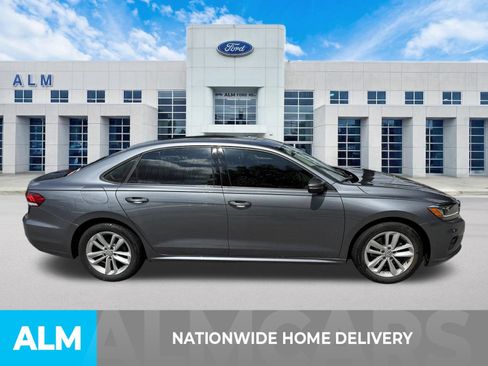 Used 2020 Volkswagen Passat 2.0T S FWD image 4