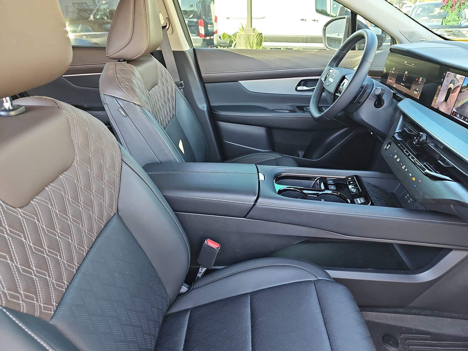 Used 2025 Nissan Murano Platinum w/ Cargo Package AWD/4WD image 10