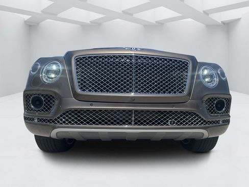 Used 2018 Bentley Bentayga image 8