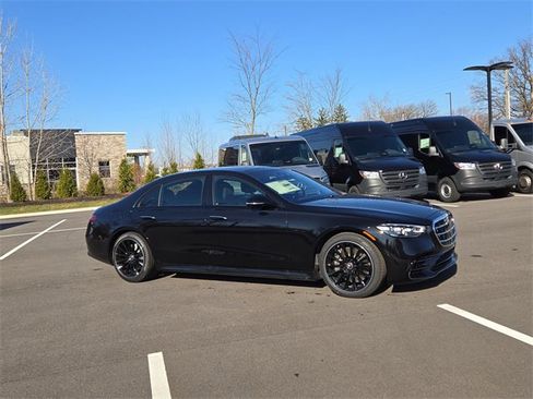 New 2026 Mercedes-Benz S 580 4MATIC Sedan image 2