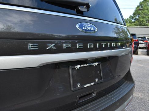 Used 2022 Ford Expedition XLT RWD image 36