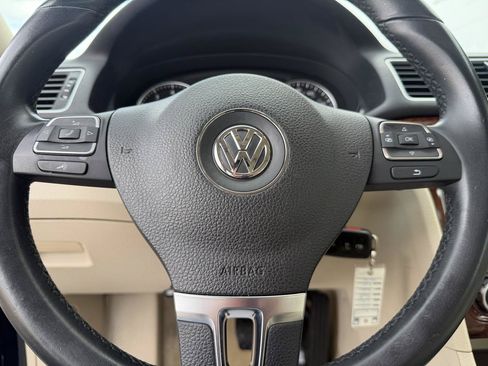Used 2012 Volkswagen Passat 2.5 SE FWD image 10
