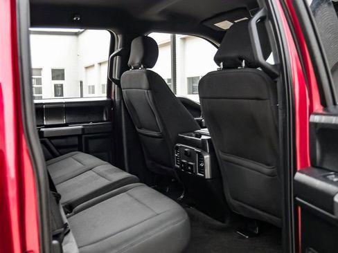 Used 2018 Ford F150 XLT w/ Equipment Group 302A Luxury AWD/4WD image 34