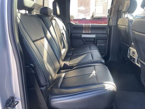 Used 2018 Ford F150 Lariat w/ Equipment Group 502A Luxury image 15