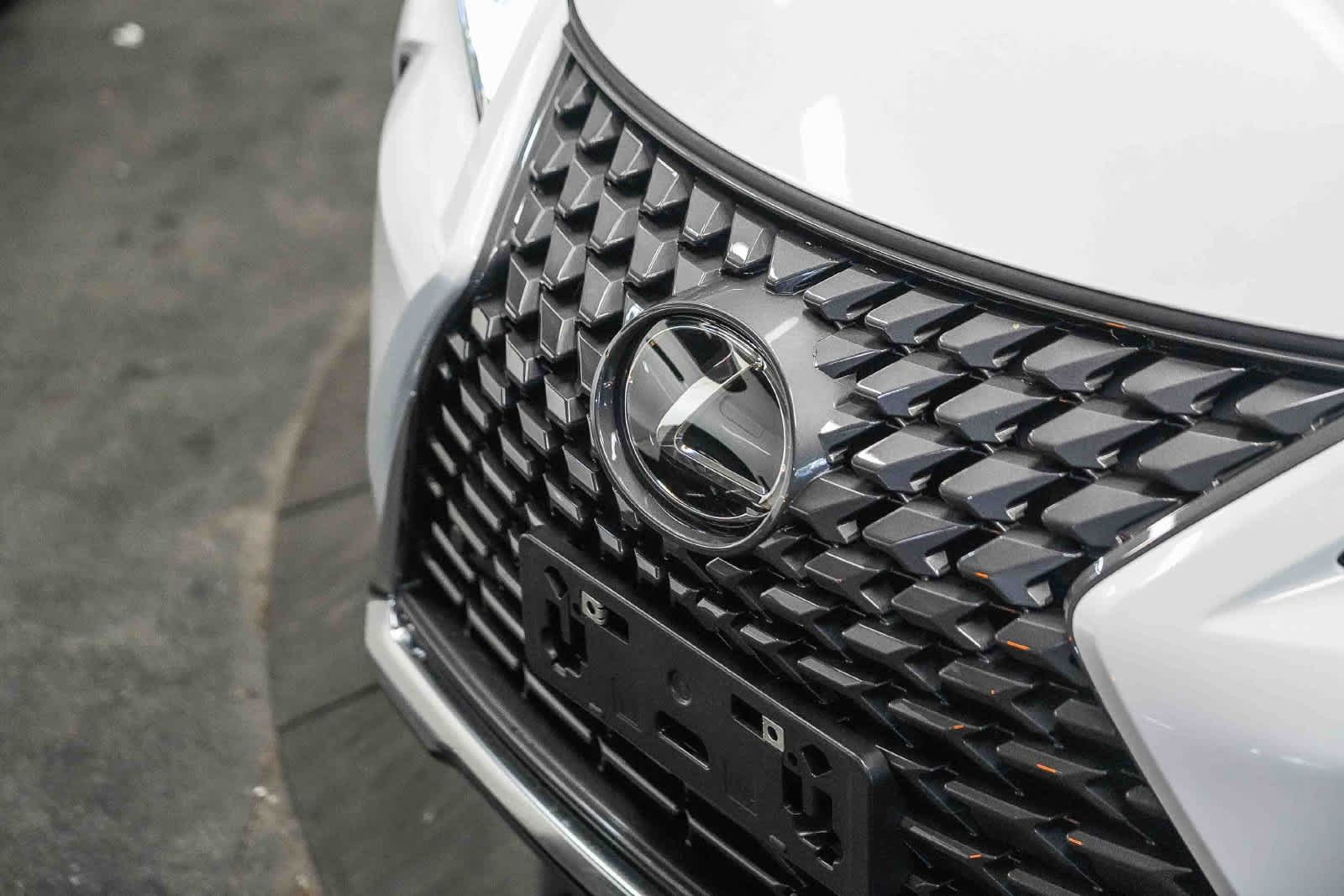Used 2026 Lexus UX 300h AWD w/ Accessory Package (Z2) image 3