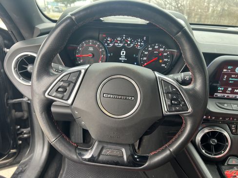 Used 2017 Chevrolet Camaro LT image 17