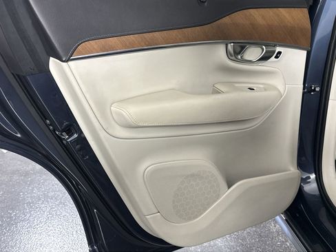 Used 2020 Volvo XC90 T6 Inscription w/ Protection Package Premier image 34