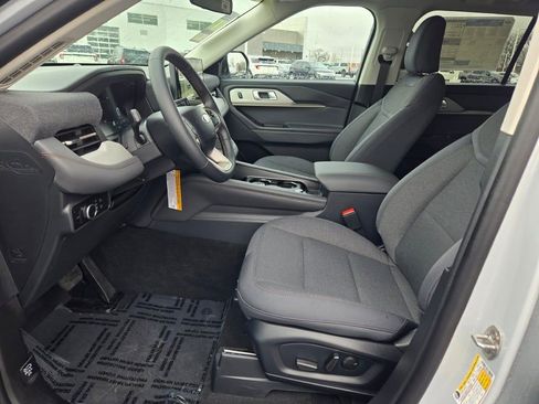 New 2026 Ford Explorer Active image 24