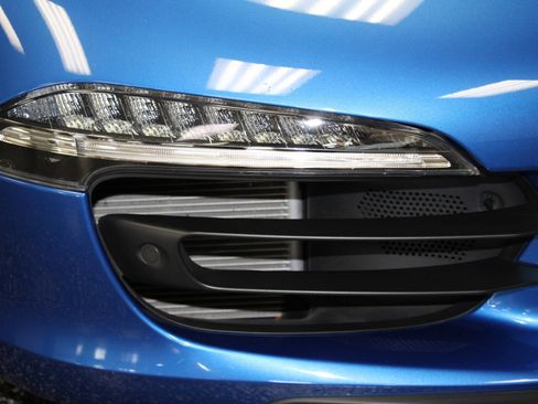 Used 2016 Porsche 911 Carrera 4S image 13