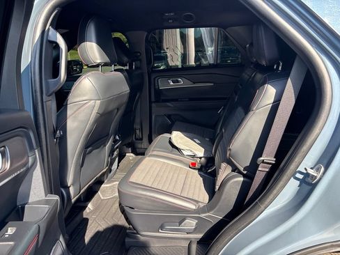 Used 2025 Ford Explorer ST-Line RWD image 14