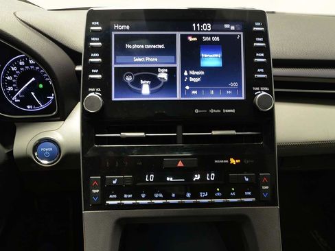 Used 2019 Toyota Avalon XSE w/ All Weather Liner Package FWD image 16