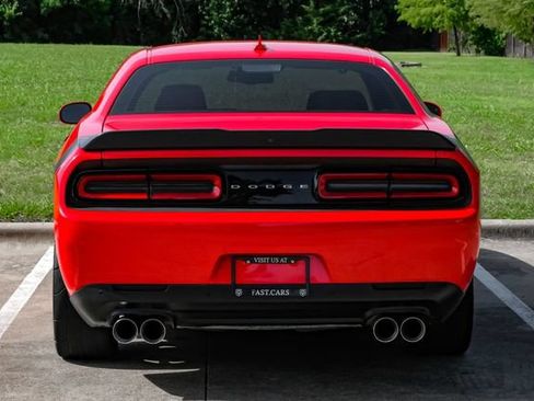 Used 2016 Dodge Challenger R/T Scat Pack RWD image 14