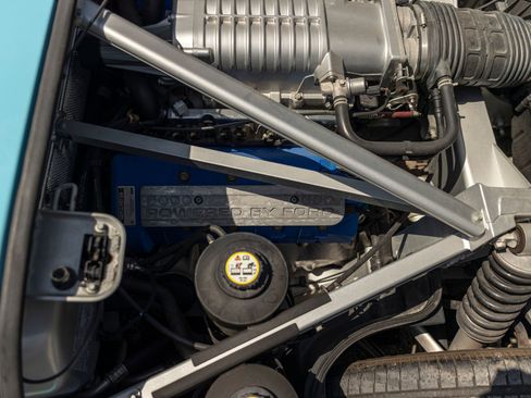 Used 2006 Ford GT RWD image 40