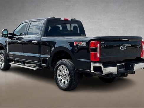 Certified 2024 Ford F250 Lariat w/ Chrome Package image 10